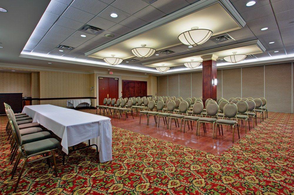 Holiday Inn Express Hotel & Suites Milton By Ihg Bagian luar foto