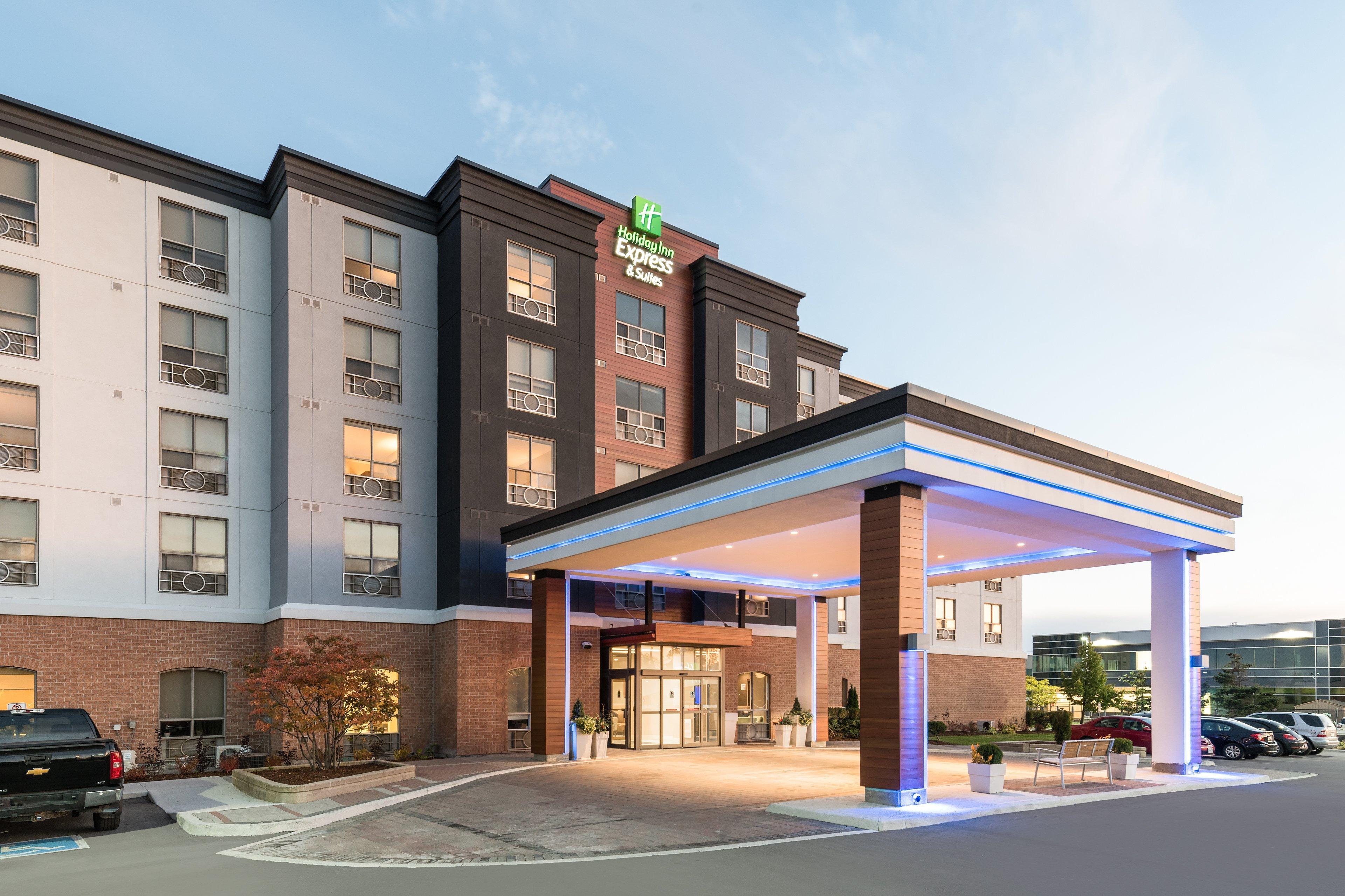Holiday Inn Express Hotel & Suites Milton By Ihg Bagian luar foto